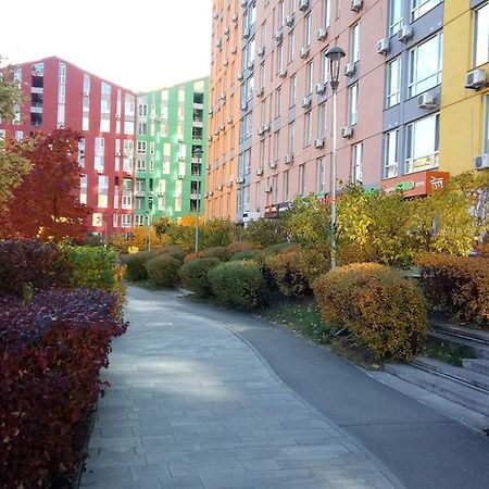 Positive Smile Studio Apartment In The Colorful Comfort Town Residental Complex. Kt-06. Київ Екстер'єр фото