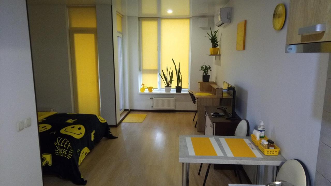 Positive Smile Studio Apartment In The Colorful Comfort Town Residental Complex. Kt-06. Київ Екстер'єр фото