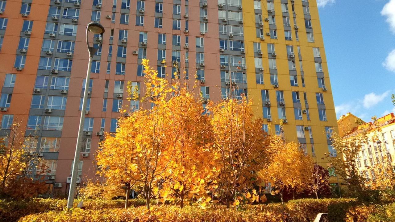 Positive Smile Studio Apartment In The Colorful Comfort Town Residental Complex. Kt-06. Київ Екстер'єр фото