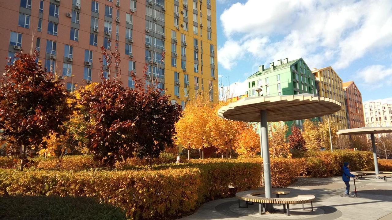 Positive Smile Studio Apartment In The Colorful Comfort Town Residental Complex. Kt-06. Київ Екстер'єр фото
